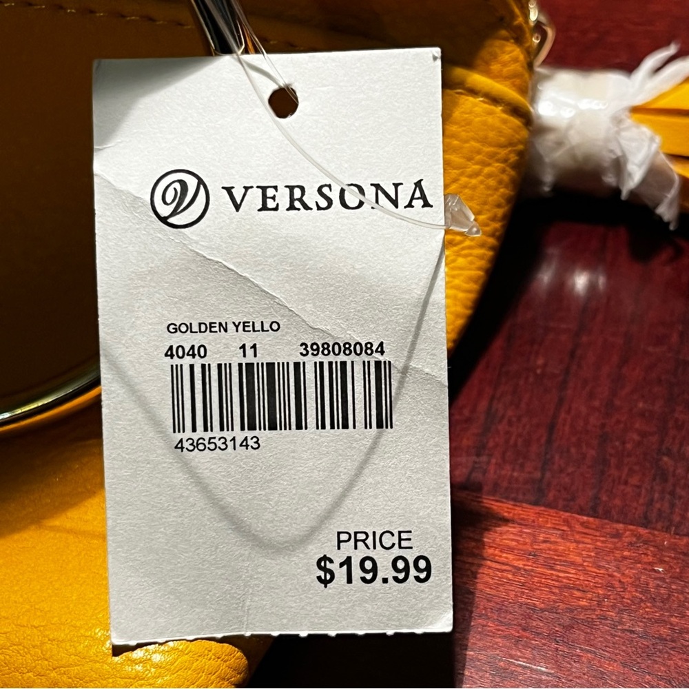 Yellow Tassel Women's Crossbody bag - Picture 7 of 7